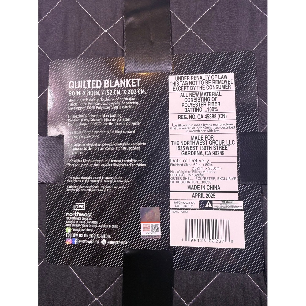 Purdue Quilted Blanket Black NEW NCAA Boilermakers Bedding 80in x 60in - Picture 4 of 4